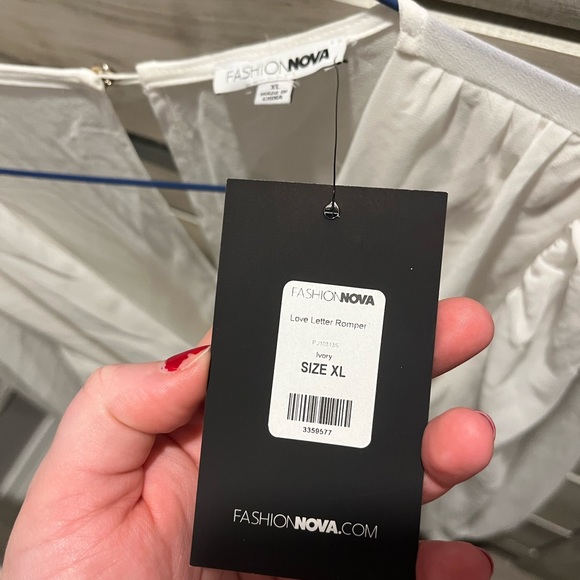 Love letter romper - XL - Picture 2 of 4